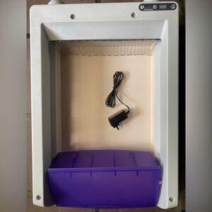 PetSafe Ultra ScoopFree Self-Cleaning LitterBox + Reusable tray + 1 refill